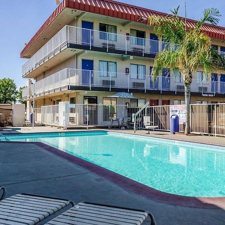 Motel 6-Fresno, Ca - Yosemite Hwy Exterior foto
